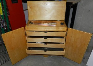 Front view with drawer's opened