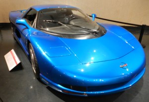 Corvette CERV III Prototype from 1990 stuffed full of technology that was ahead of its time. Looks a lot like the much later 1997 C5 generation