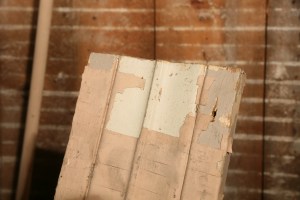 The original crisp detail of this hand run molding is obscured by the many layers of paint over the generations. (Photo courtesy of the Taunton Press)