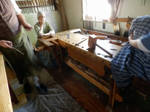 Great traditional bench -- note how the shoulder vise is cantilevered out and there is a set of dog holes in the skirt as well.