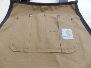 Riveted Top Pocket With Buttons