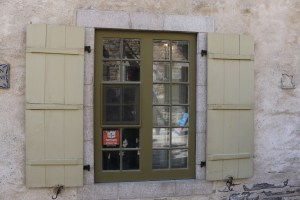 Tapered dovetailed battens