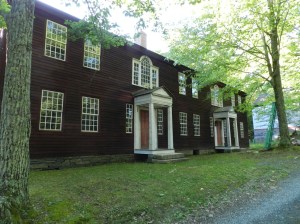The Tavern at Eastfield Village