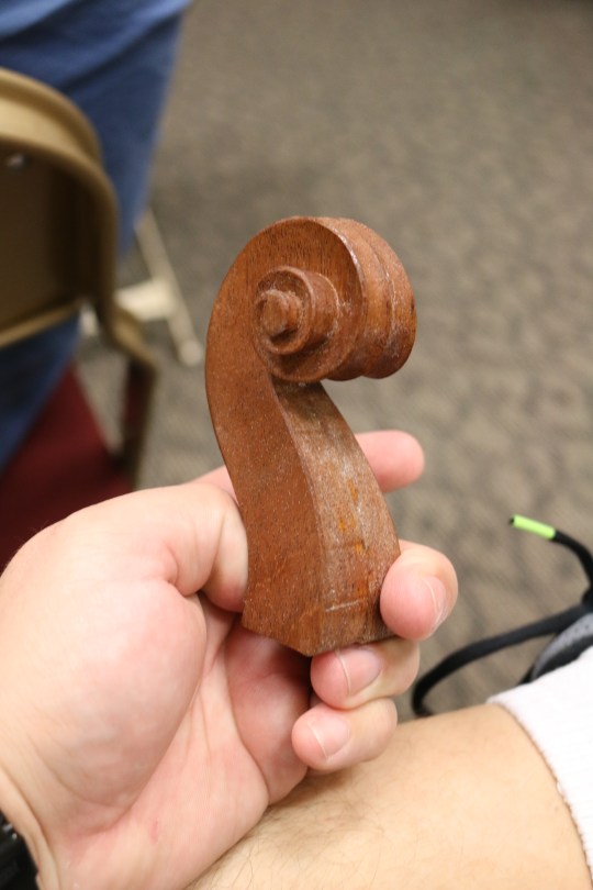 Sample of a violin scroll